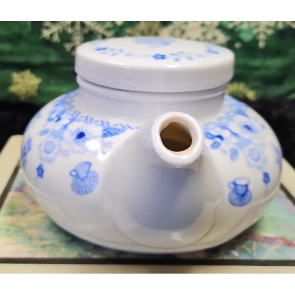 Andrea By Sadek teapot andrea